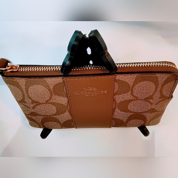 NWT COACH Corner Zip Wristlet in Signature Canvas, Khaki &Saddle Brown, F58035 - Picture 6 of 14